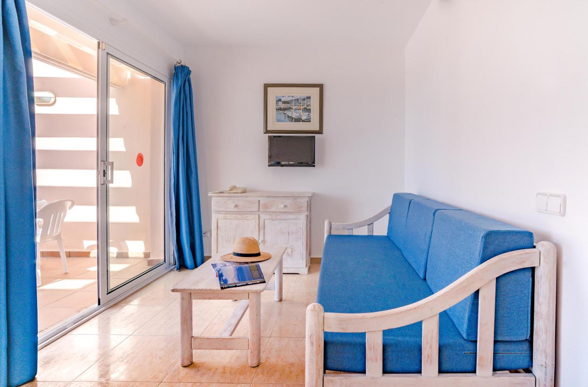 Apartamentos Mar Blau Son Bou Exteriér fotografie